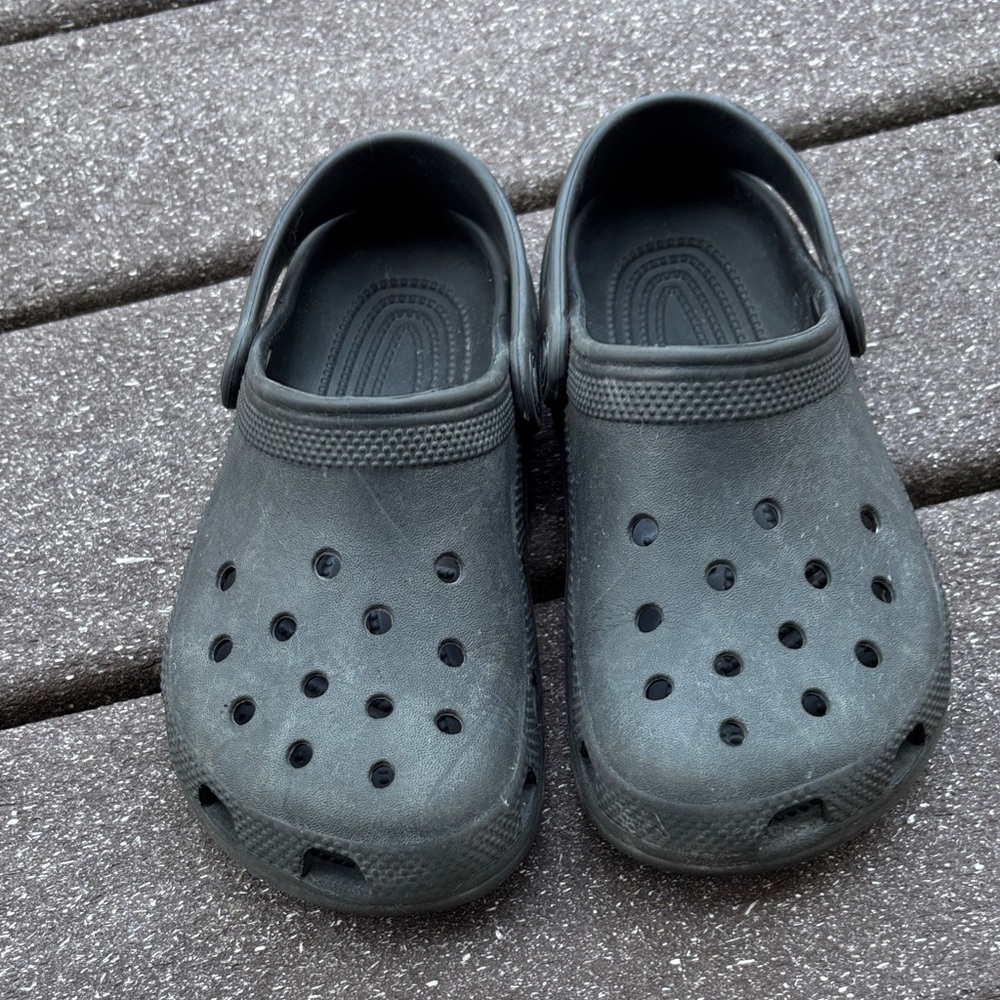 CROCS - Classic Black Slip-On Clogs - Size 1 - Black